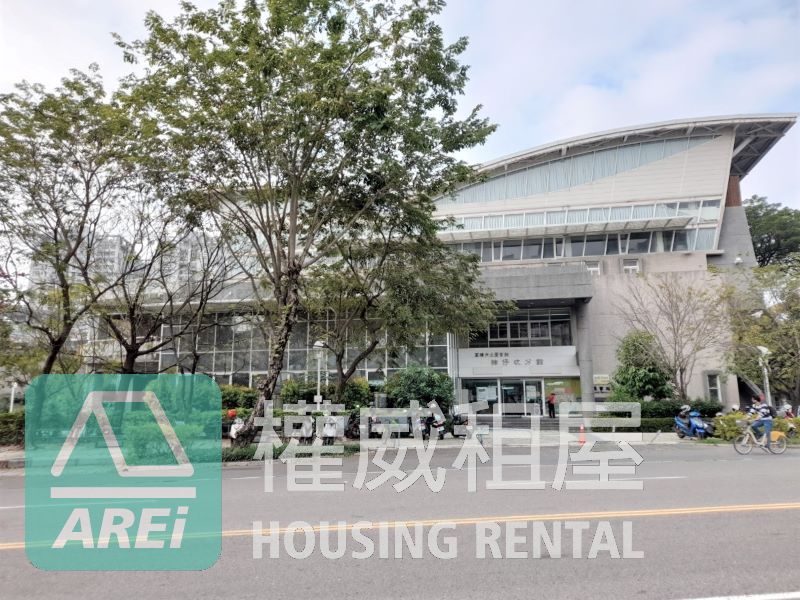 近楠梓火車站透天整棟出租可店住辦