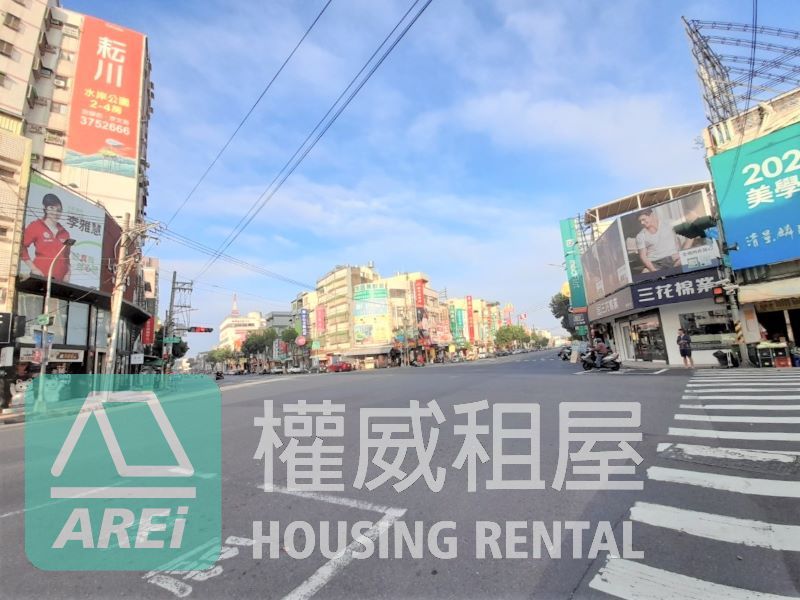 近楠梓火車站透天整棟出租可店住辦