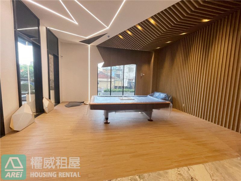 輕軌C1籬仔內心灣景觀溫馨典雅兩房平移車位