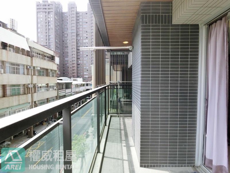 鳳凰苑｜信義國小MRT溫馨採光2房可租屋補助