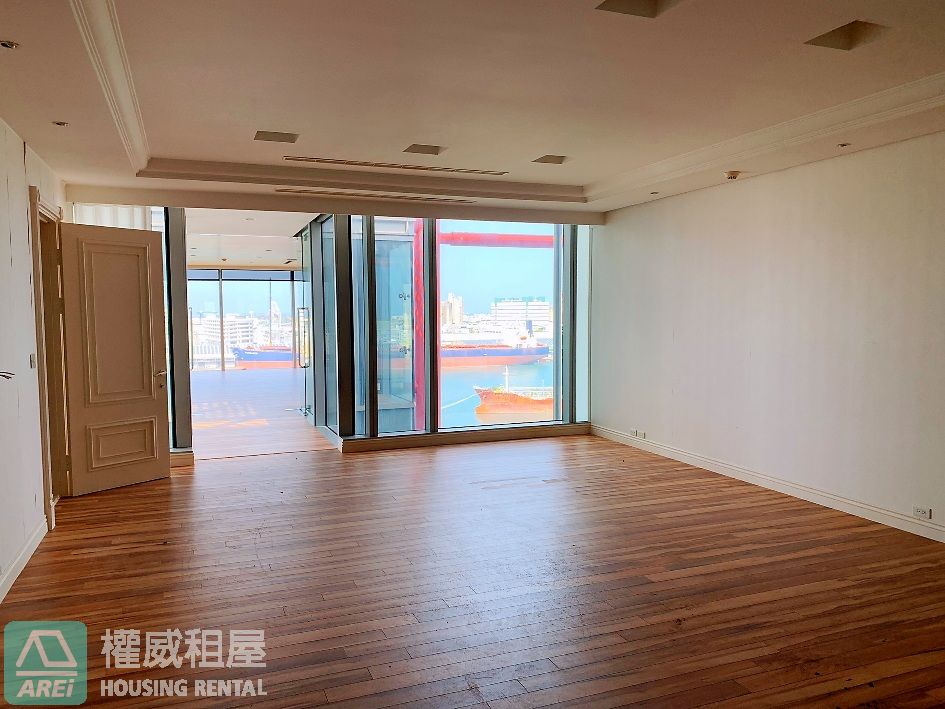 高雄軟科海景第一排宏泰高雄新創大樓大商辨