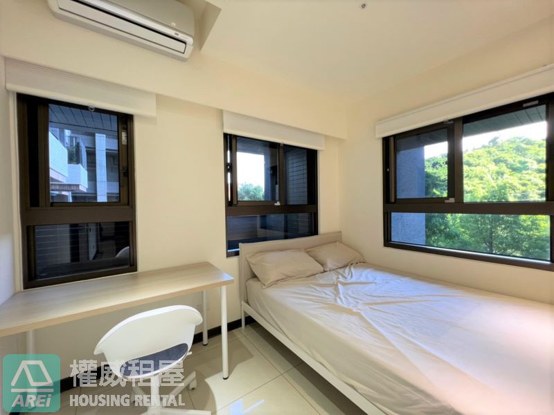 左營悅誠|泳池3房|超大景觀陽台平車