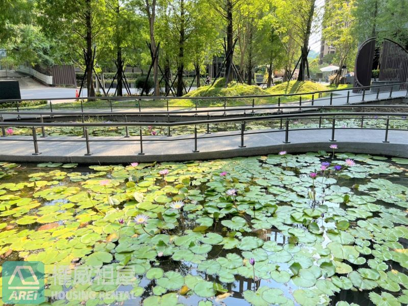 左營悅誠|泳池3房|超大景觀陽台平車