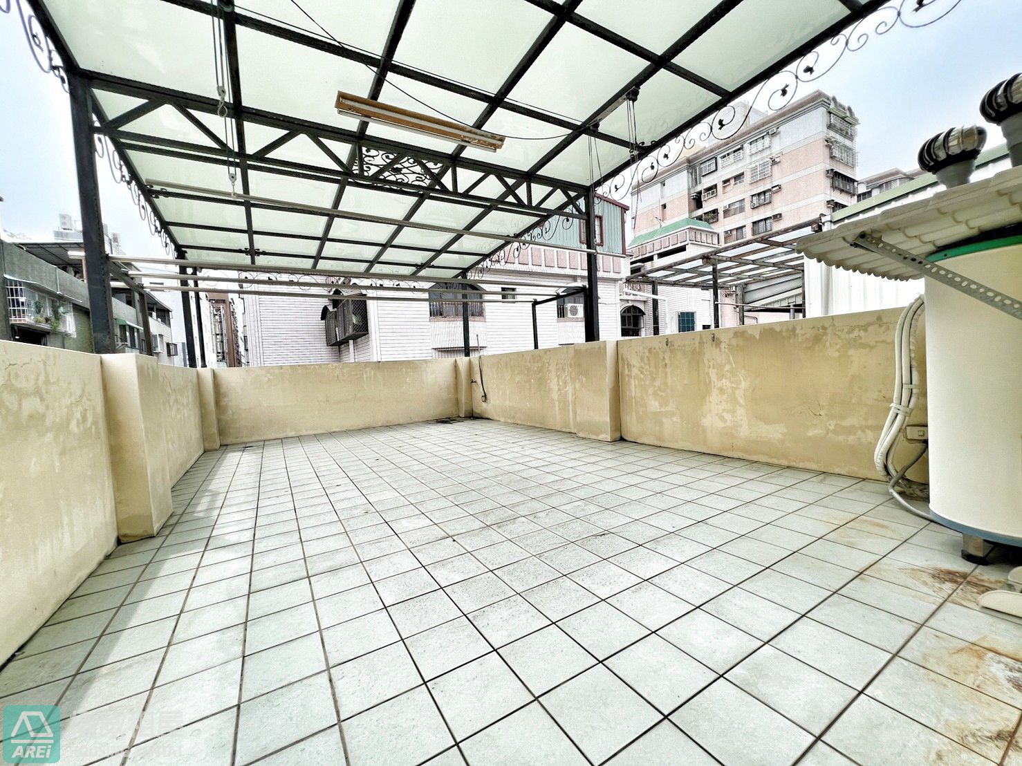 高雄車站後驛品味車墅