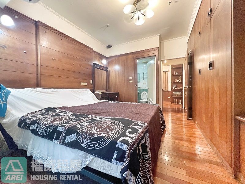 巨蛋MRT博愛100採光3房平車可租補