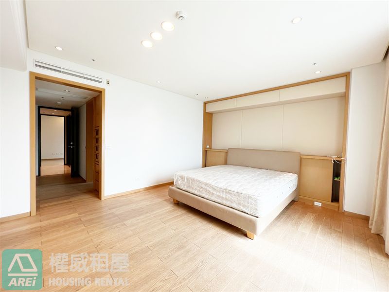 ART美術館人文首璽綠景三房平車