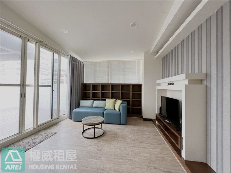 巨蛋MRT琉璃園絕美大露臺2房平車