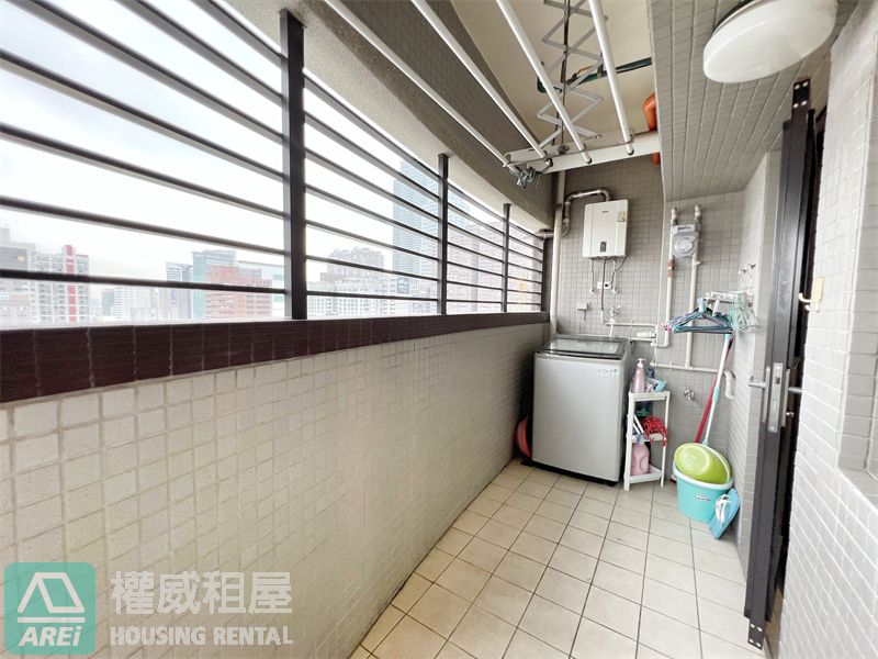 🏙️ R8三多亞灣區・福懋圓方寬敞4 房平車