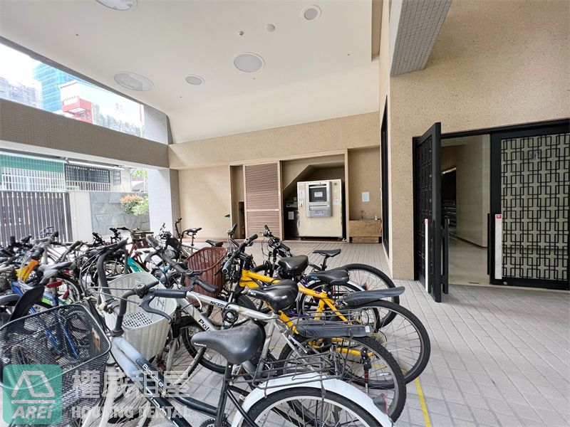 🏙️ R8三多亞灣區・福懋圓方寬敞4 房平車