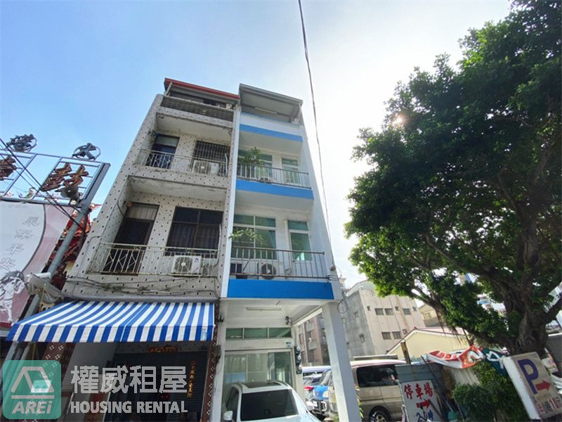 R9中央公園捷2~4樓文靜採光透天5間套房
