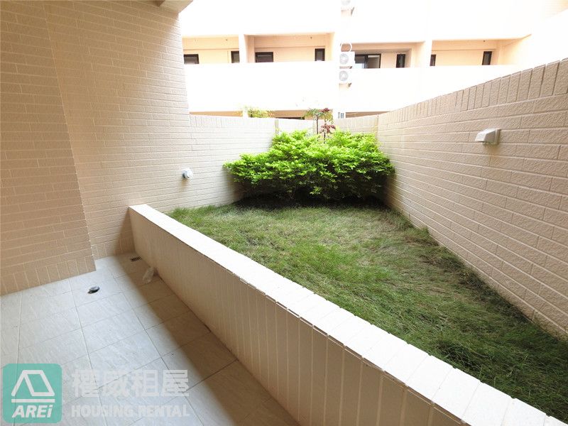 近楠梓車站廣上國寶全新燙金店面六間套房