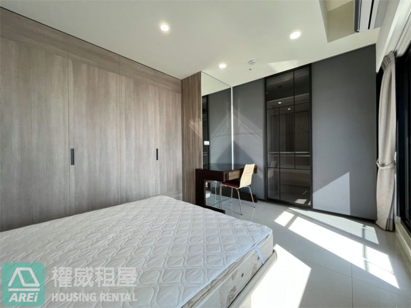 R14 巨蛋博愛香榭1+1房高樓明亮景觀家具全