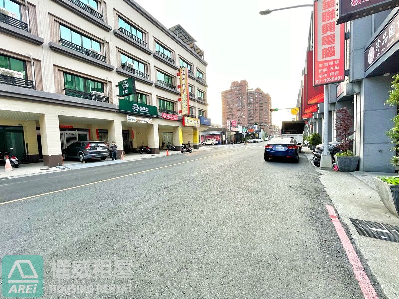 近小港桂林全新店面一樓