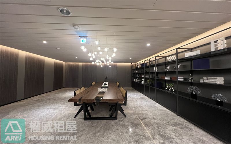 五塊厝MRT中正O8全新未住採光2房車位