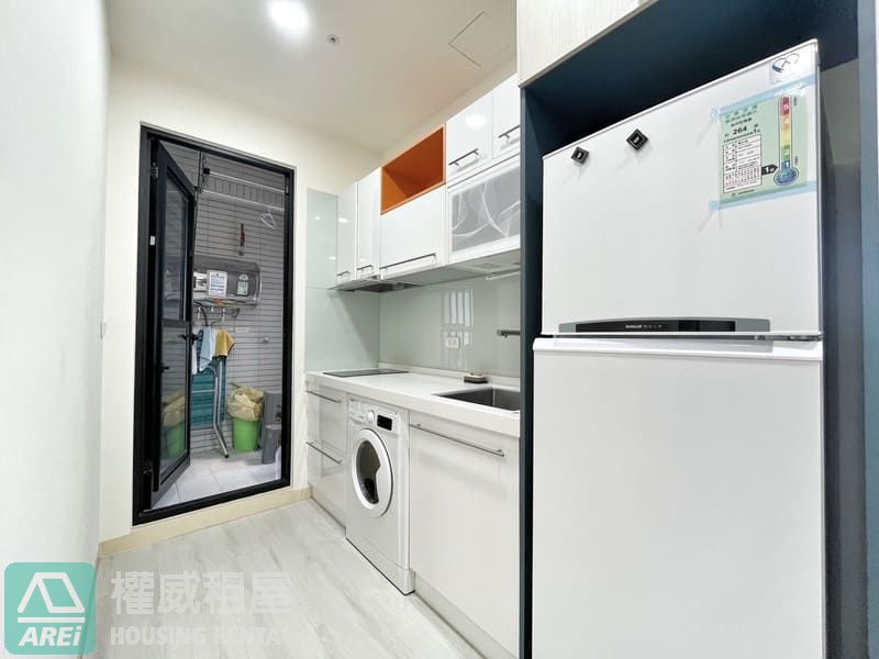MRT鑫高鐵高樓層景觀三房車位可租補可寵