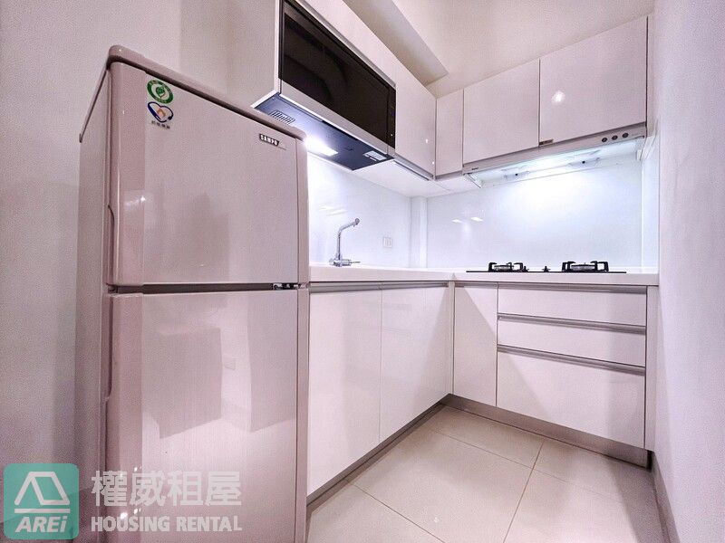 高雄站前樓高景觀佳兩房一廳一衛
