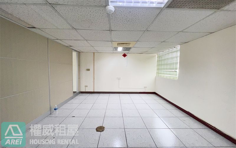 三多MRT小大亨採光超值商業辦公室