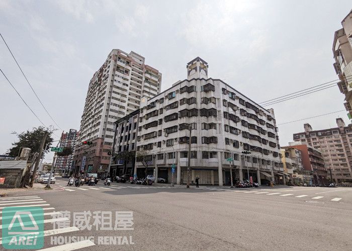 楠梓加工區百坪黃金三角窗店面