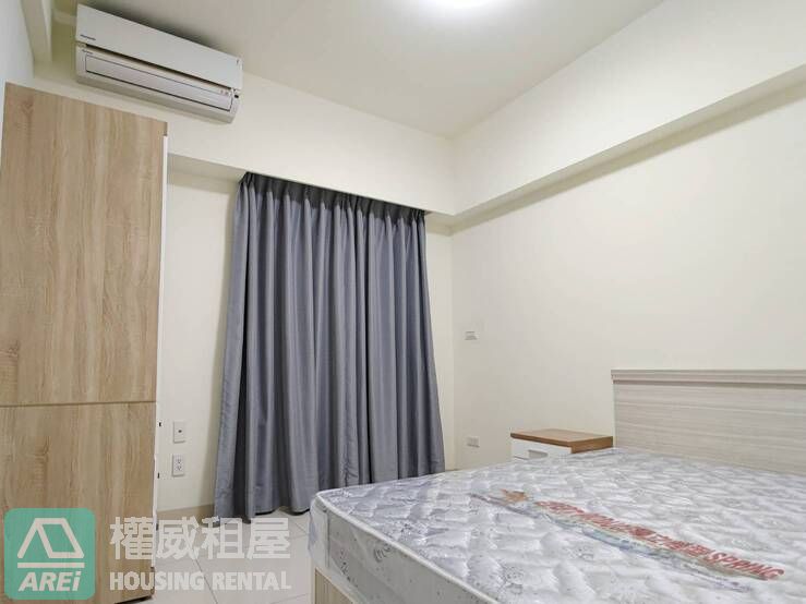 高醫商圈郡都當代二房車位