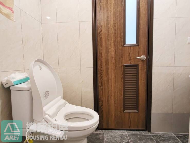 高醫商圈郡都當代二房車位