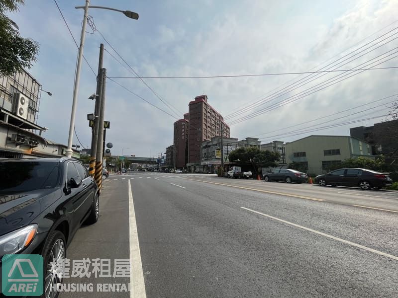 仁武28行館一二樓大店面