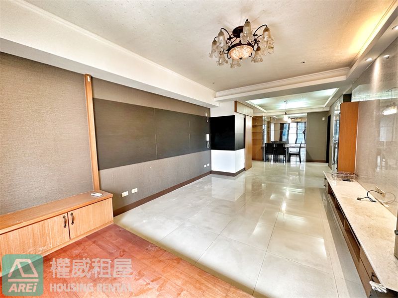 C20美術館站太普風格典雅3房平車