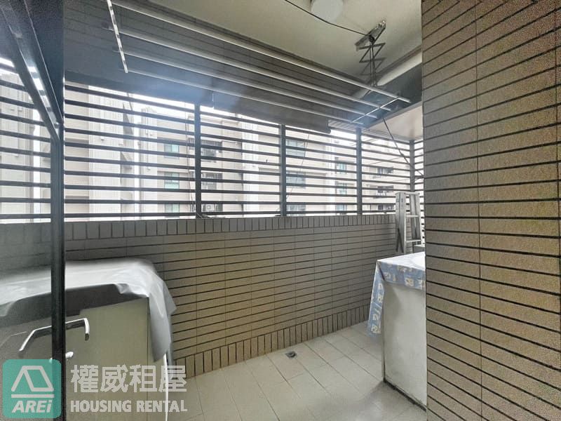 五甲商圈MRT永信哲林優質三房平車
