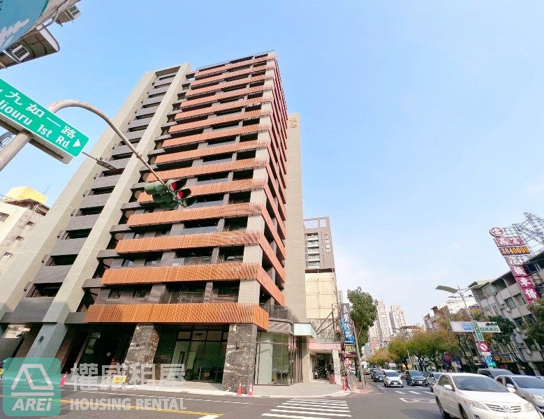 陽明商圈仰德喆黃金樓店含車位
