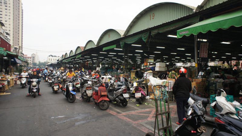 陽明商圈仰德喆黃金樓店含車位