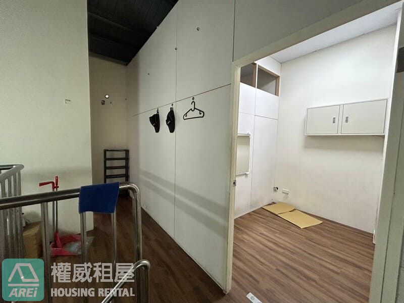 楠梓加工區MRT熱鬧商圈雙店面
