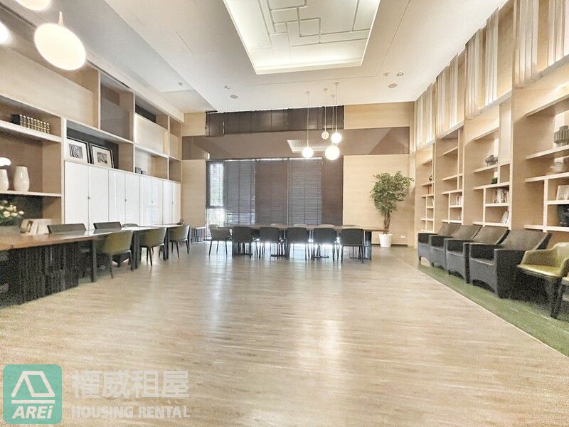 楠梓高大特區京城樂活景觀3+1房平車