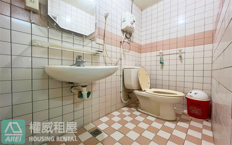 高雄火車站MRT妙芳鄰大空間住辦2房