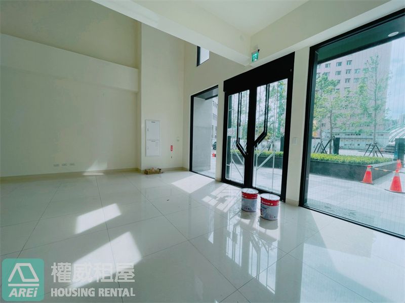 高醫大學郡都當代1+夾店面