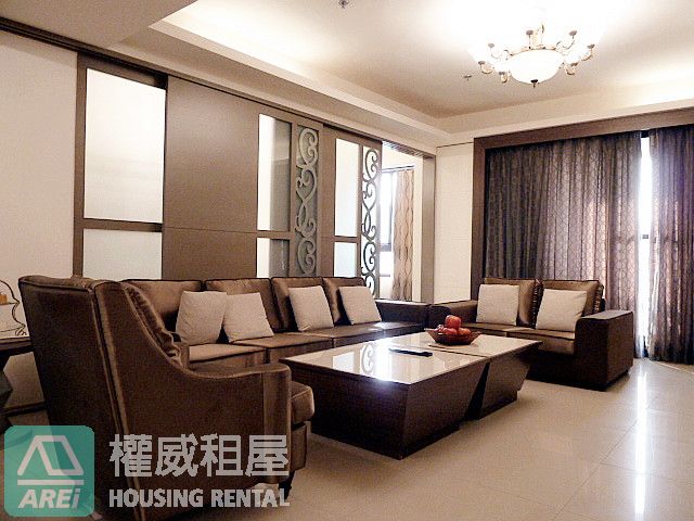 凹仔底站大器堅山大世紀3+1房平車