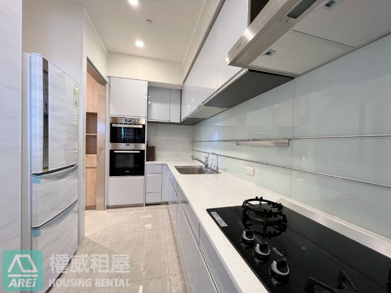 🏙️左營高鐵|耀嵩豐高樓|景觀旖妮3房平車