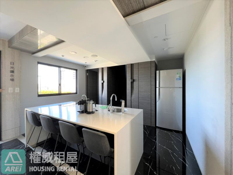 🏙️左營高鐵|耀嵩豐高樓|景觀旖妮3房平車