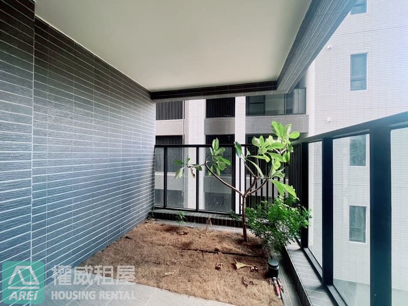 高醫郡都當代｜清新優雅2房車位｜可寵可租補