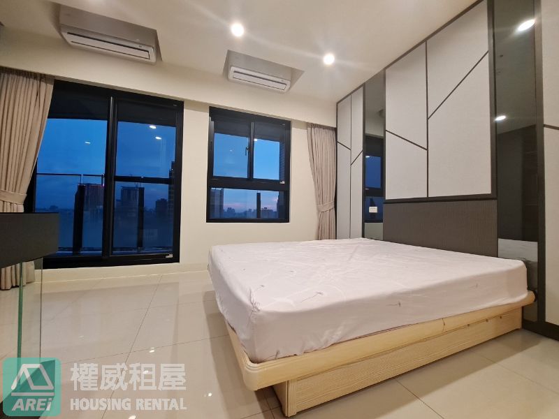 R14 巨蛋博愛香榭1+1房高樓明亮景觀家具全