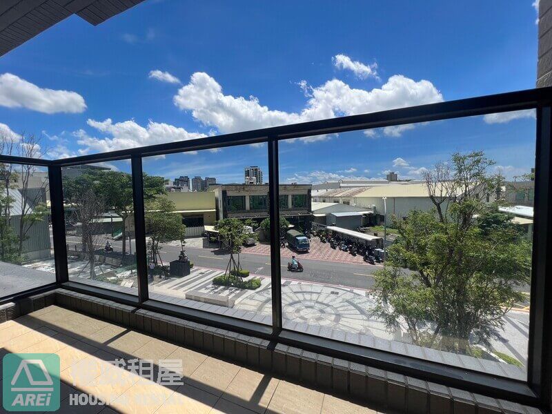 鳳山華友聯森之道稀有2+1房大露臺平車(可租補)