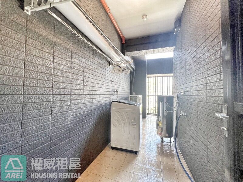 鳳山華友聯森之道稀有2+1房大露臺平車(可租補)