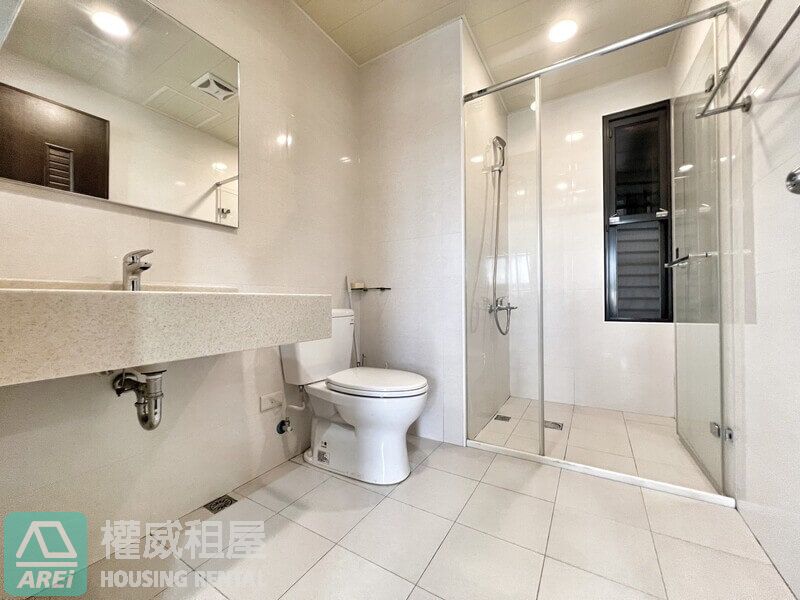 鳳山華友聯森之道稀有2+1房大露臺平車(可租補)