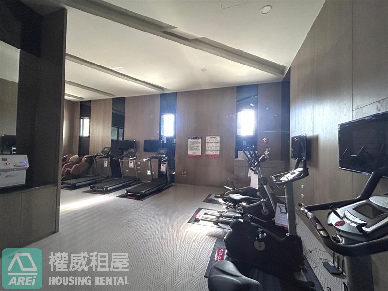 戀戀風尚高雄大學空屋1+1房平車
