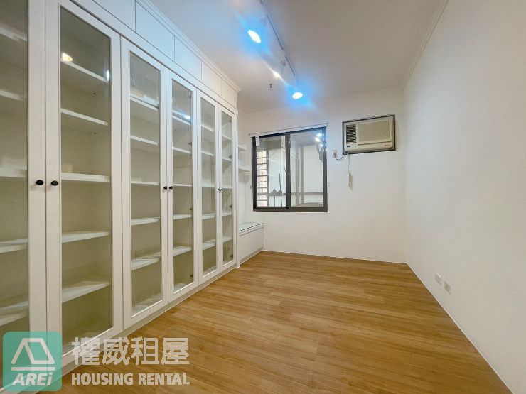 農十六京城國寶全新翻修溫馨三房車位