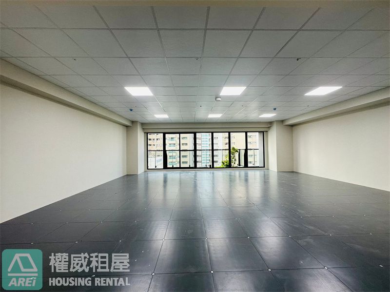 高雄頂級商辦CBD經貿金融中心高樓平車稀有坪數