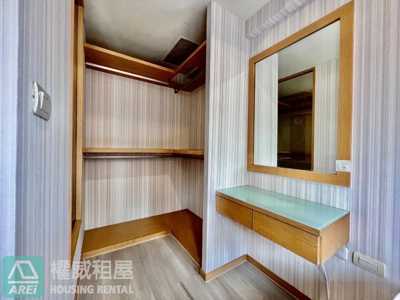 亞灣漢神天星都會SOHO精緻小湯屋