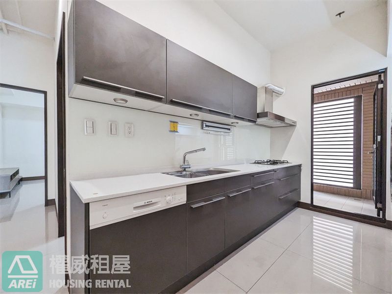 農十六捷運+輕軌森朵4房住辦兩用可寵平車