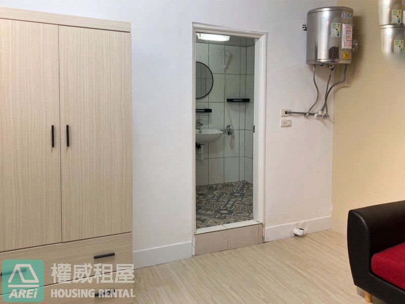 近鳳山車站公寓2F新翻修1+1大套房申請補助