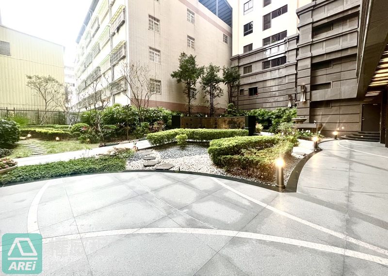 農16至聖路高樓層傳奇豪宅