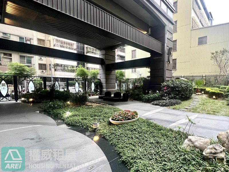農16至聖路高樓層傳奇豪宅