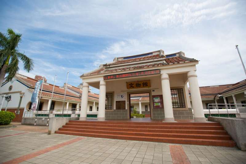 建國路旁近高雄車站大坪數店面